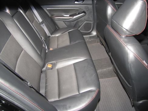 Used 2023 Nissan Altima 2.5 SR FWD image 17