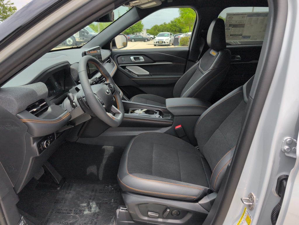 Certified 2026 Ford Explorer Tremor w/ Tremor Ultimate Package AWD/4WD image 7