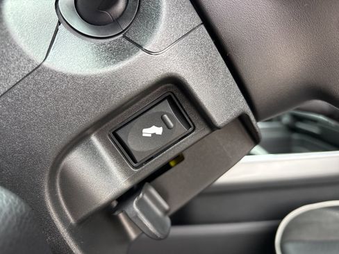 New 2026 RAM 3500 Laramie AWD/4WD image 16