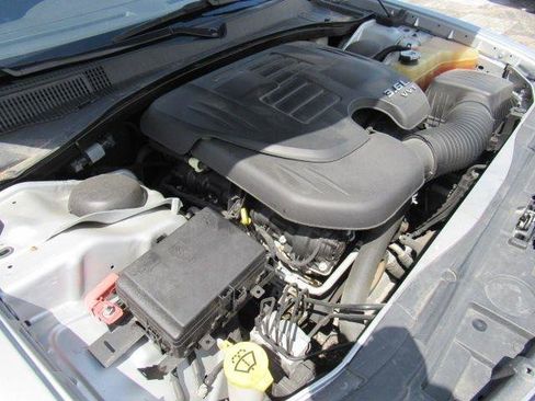 Used 2020 Chrysler 300 Touring w/ Sport Appearance Package RWD image 37
