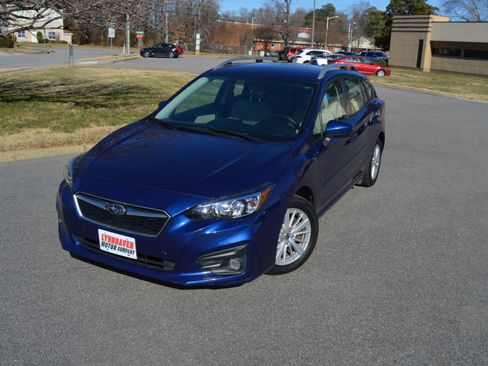 Used 2018 Subaru Impreza 2.0i Premium image 24
