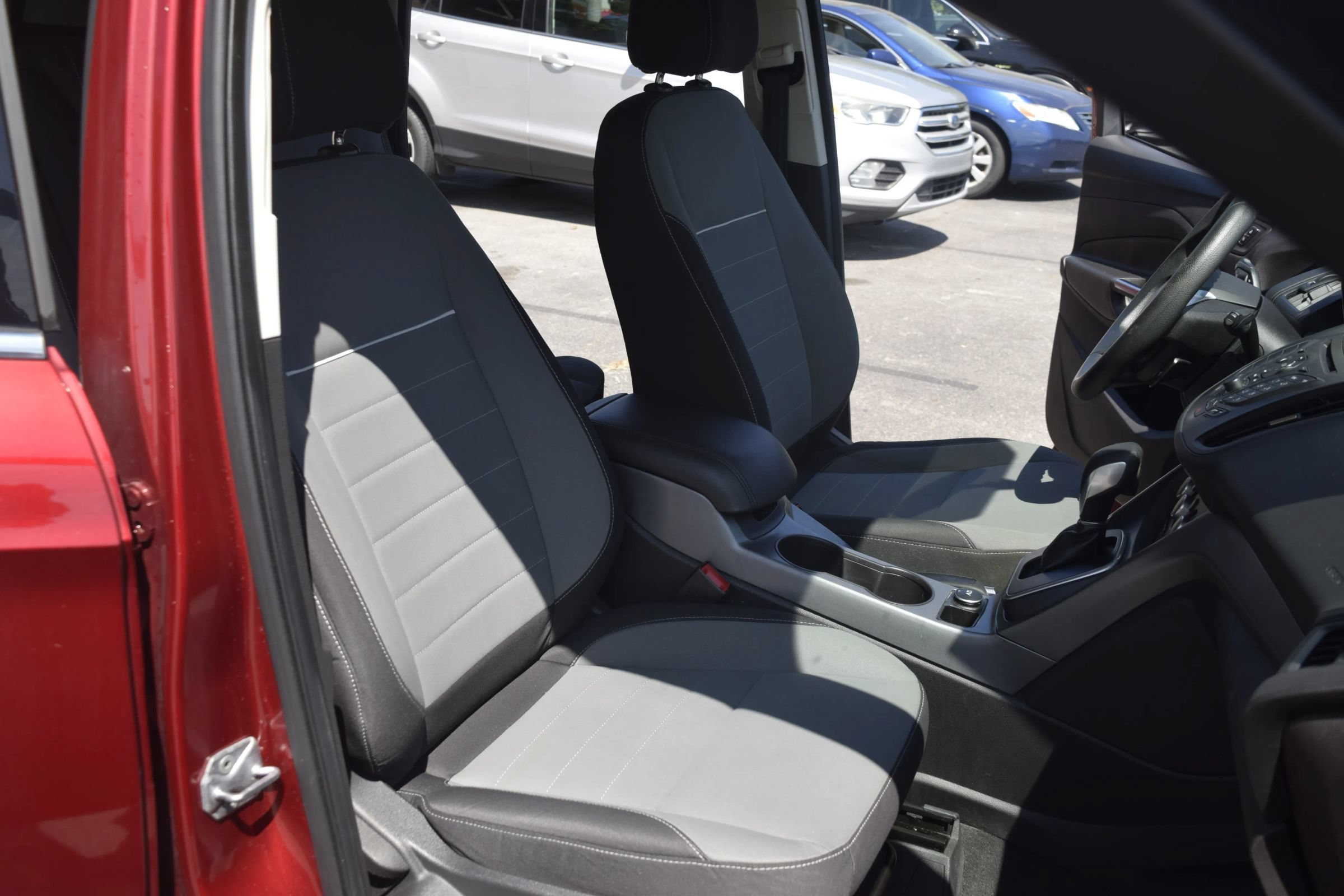 Used 2014 Ford Escape SE FWD image 10