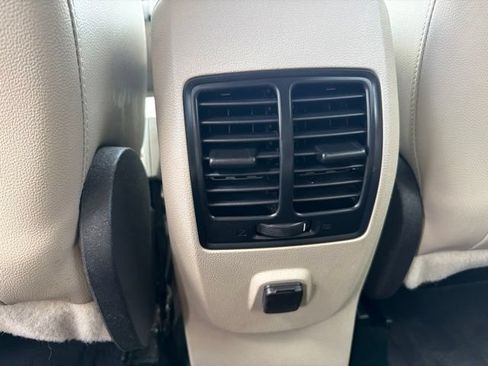 Used 2018 Ford Escape SEL AWD/4WD image 25