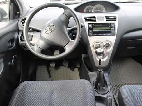 Used 2007 Toyota Yaris Sedan FWD image 9