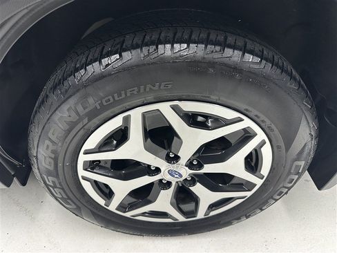 Used 2020 Subaru Forester Premium AWD/4WD image 16