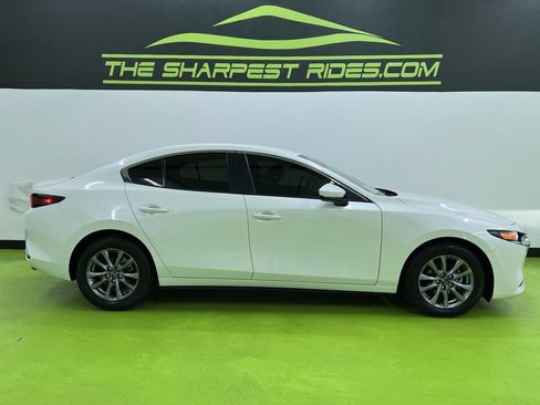 Used 2024 MAZDA MAZDA3 s FWD image 11