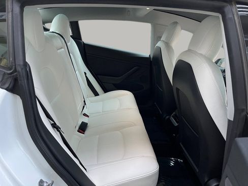 Used 2022 Tesla Model 3 Long Range image 20