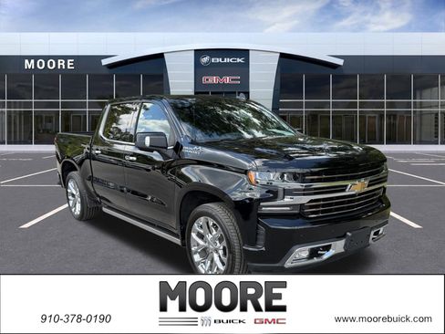 Used 2019 Chevrolet Silverado 1500 High Country w/ Technology Package AWD/4WD image 1