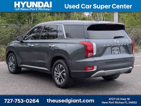 Used 2022 Hyundai Palisade SEL FWD image 3