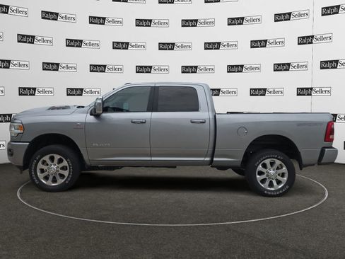 Used 2023 RAM 2500 Laramie AWD/4WD image 3