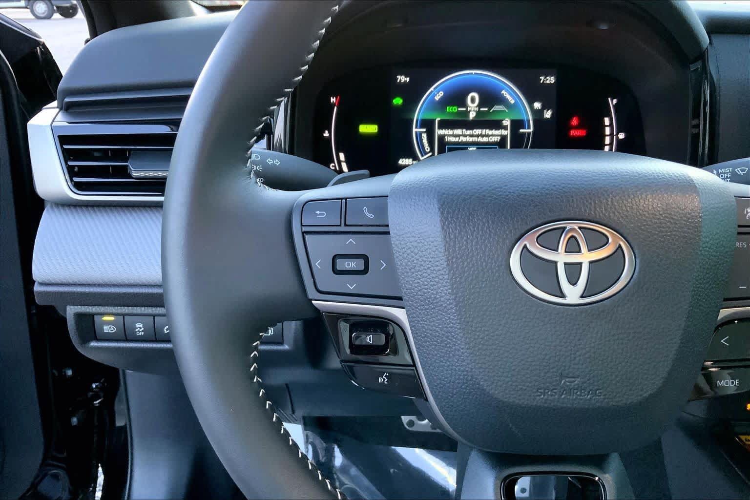 Used 2026 Toyota Camry SE w/ Convenience Package FWD image 21