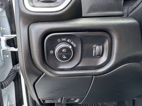 Used 2022 RAM 2500 Big Horn w/ Cold Weather Group AWD/4WD image 16