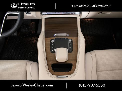 Used 2024 Mercedes-Benz GLE 350 4MATIC image 29