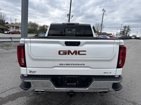 Used 2022 GMC Sierra 1500 SLT w/ SLT Premium Plus Package image 4