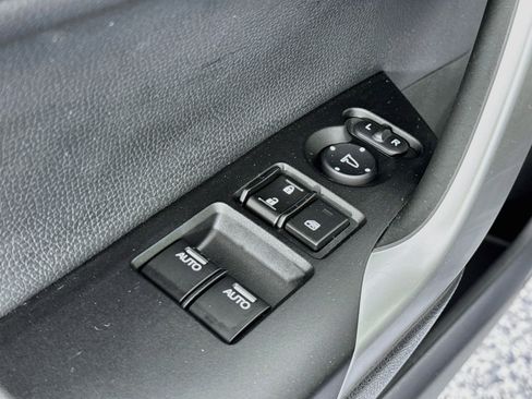 Used 2013 Honda Accord EX-L image 17