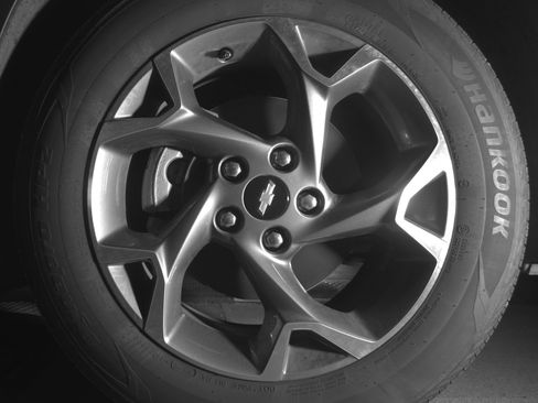 Used 2025 Chevrolet Trax LT FWD image 12