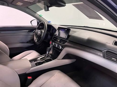 Used 2018 Honda Accord LX image 11