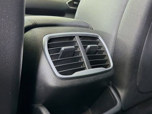 Used 2019 Hyundai Santa Fe Limited FWD image 29