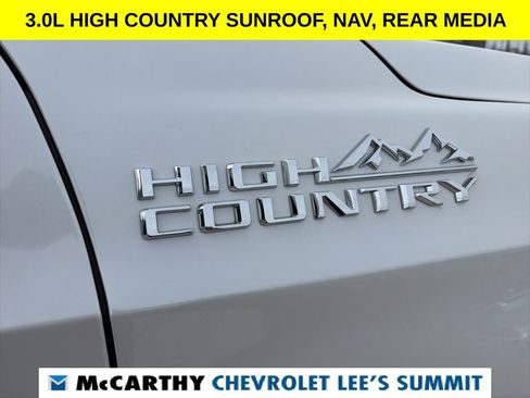Used 2025 Chevrolet Tahoe High Country image 18