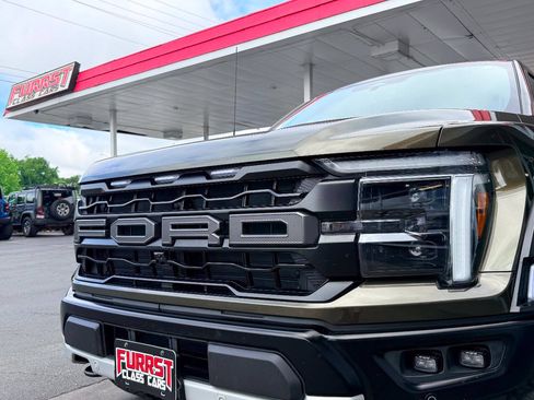 Used 2025 Ford F150 Raptor AWD/4WD image 17