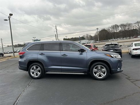 Used 2019 Toyota Highlander Limited image 28