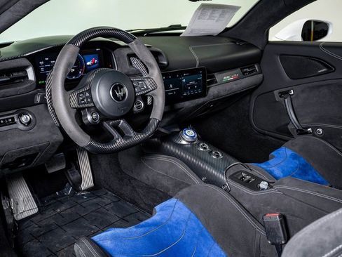 Certified 2022 Maserati MC20 Coupe image 25