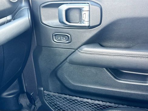 Used 2021 Jeep Wrangler Unlimited Sahara AWD/4WD image 24
