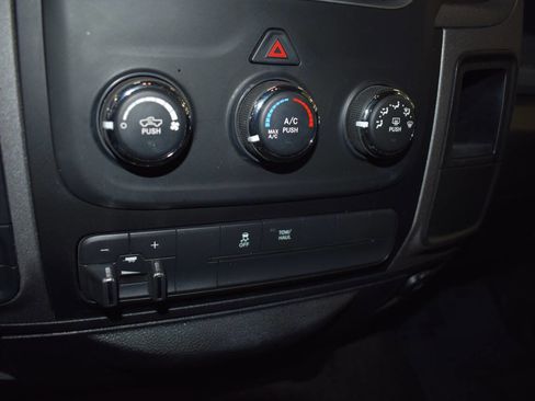 Used 2016 RAM 1500 Tradesman w/ Popular Equipment Group AWD/4WD image 36