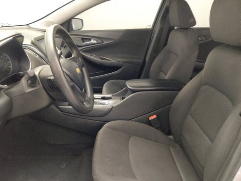 Used 2018 Chevrolet Malibu LT FWD image 17