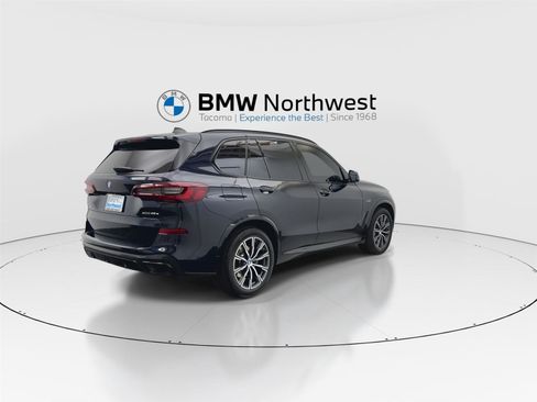 Used 2022 BMW X5 xDrive45e w/ M Sport Package AWD/4WD image 3
