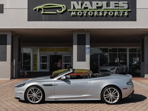Used 2010 Aston Martin DBS Volante image 31
