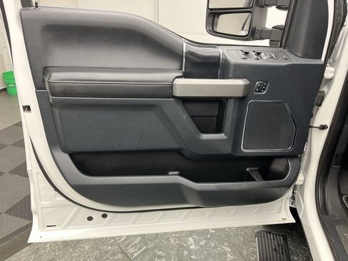 Certified 2022 Ford F250 Platinum image 10