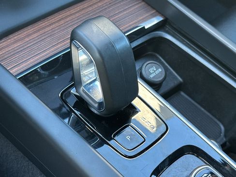 Certified 2023 Volvo S60 B5 Plus w/ Climate Package image 24