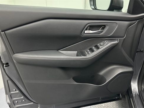 New 2026 Nissan Rogue SV w/ Cold Weather Package image 18