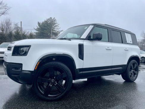Used 2024 Land Rover Defender 110 X-Dynamic SE image 37