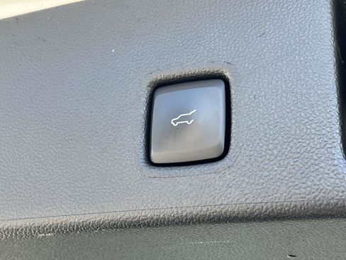 Used 2023 Ford Escape Active w/ Tech Pack #1 AWD/4WD image 11