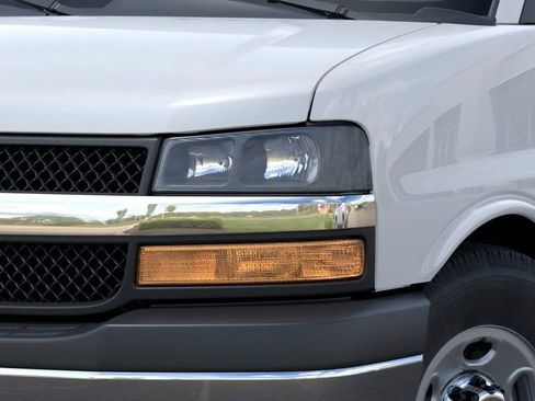 New 2024 Chevrolet Express 2500 RWD image 11