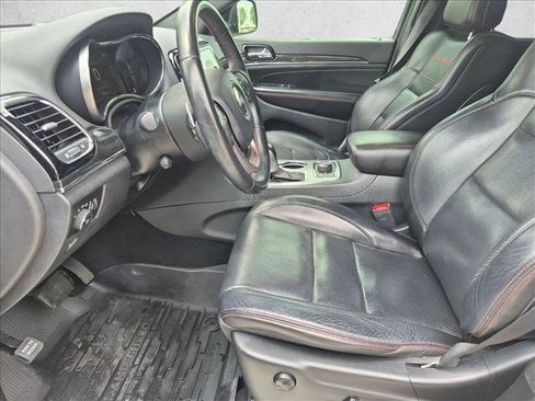 Used 2019 Jeep Grand Cherokee Trailhawk w/ Trailhawk Luxury Group AWD/4WD image 17