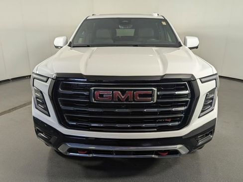 Used 2025 GMC Yukon XL AT4 w/ AT4 Premium Plus Package image 3