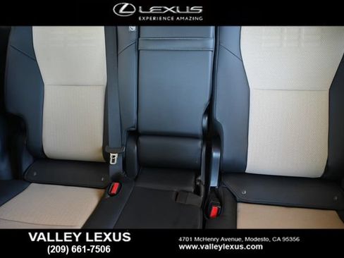 Used 2025 Lexus GX 550 AWD/4WD image 14