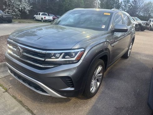 Used 2020 Volkswagen Atlas Cross Sport SEL image 15
