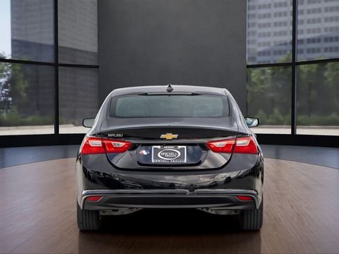 Used 2024 Chevrolet Malibu LS image 4