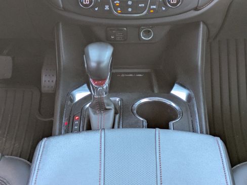 Used 2023 Chevrolet Traverse RS image 21