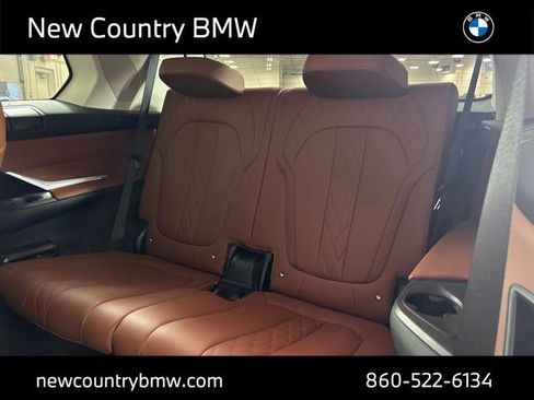 Used 2024 BMW X7 xDrive40i w/ Executive Package image 28