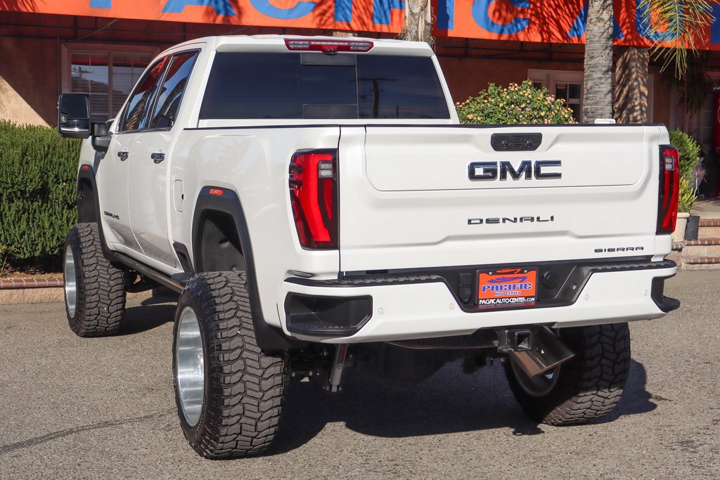 Used 2024 GMC Sierra 2500 Denali Ultimate AWD/4WD image 6