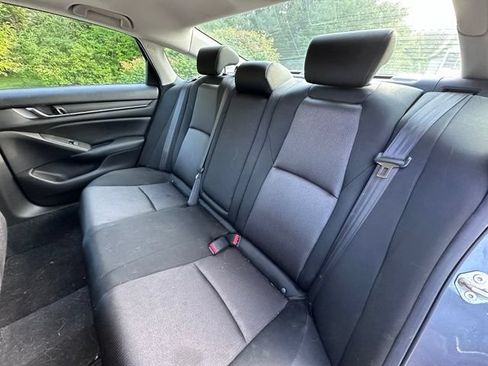 Used 2019 Honda Accord EX image 11