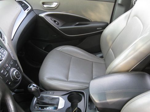 Used 2013 Hyundai Santa Fe Sport w/ Technology Pkg FWD image 25