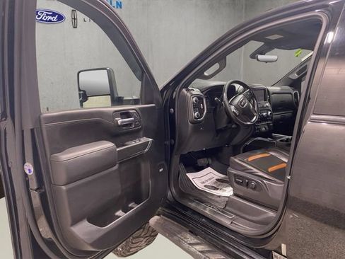Used 2021 GMC Sierra 2500 AT4 w/ AT4 Premium Plus Package AWD/4WD image 11