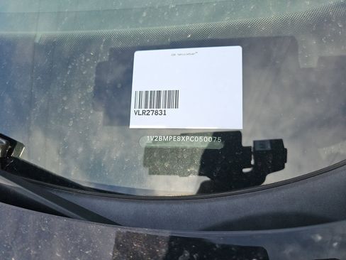 Used 2023 Volkswagen ID.4 2WD image 16