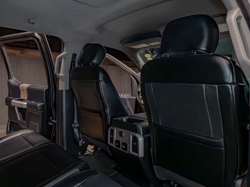 Used 2019 Ford F250 Lariat image 28